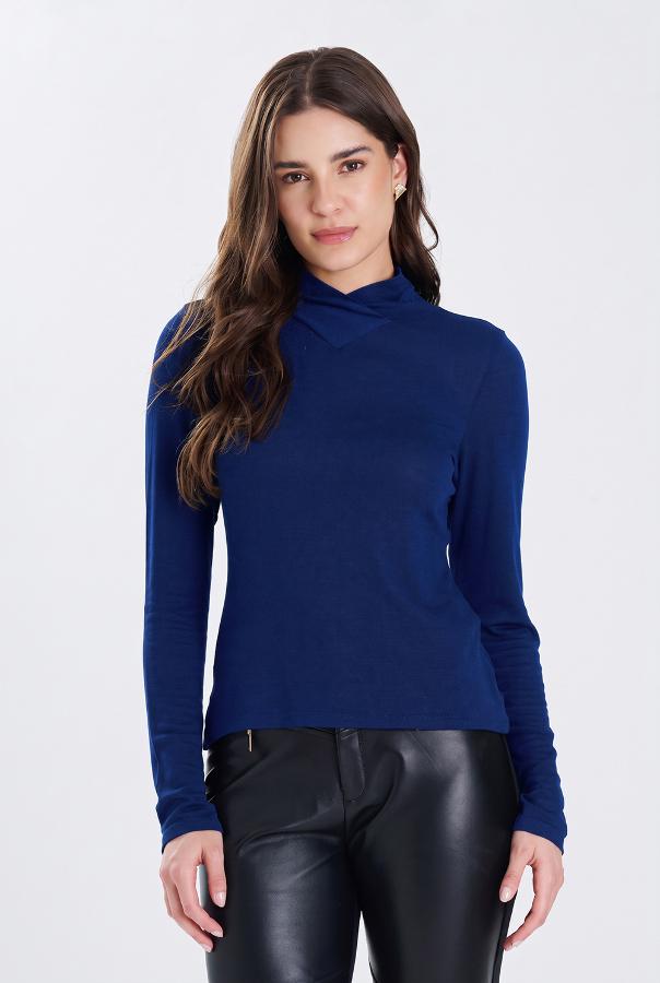 BLUSA BASICA EM MALHA TRICOT