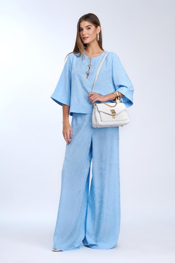 BLUSA AMPLA ABERTURA COM BOTOES