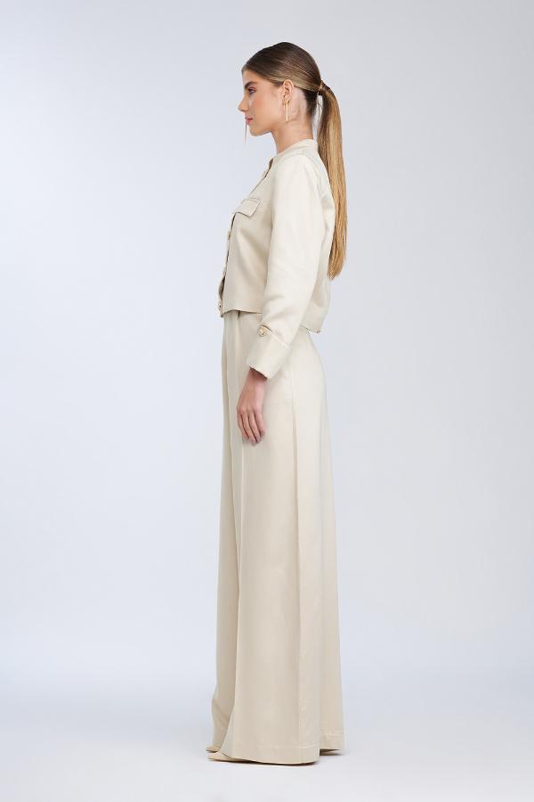 BLAZER CROPPED ESTRUTURADO EM VISCOSE