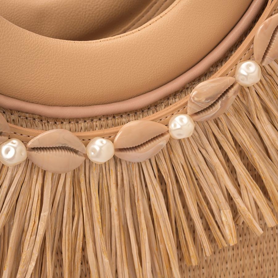 MALA DE RAFIA COM BUZIOS E PEROLAS