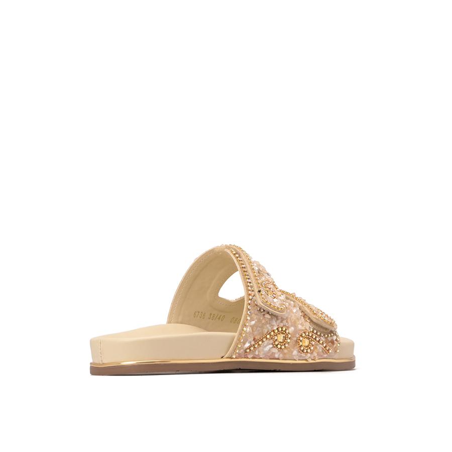 PAPETE COM BORDADO ARTESANAL