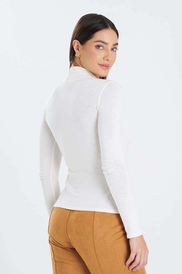 CAMISOLA BASICA EM MALHA TRICOT