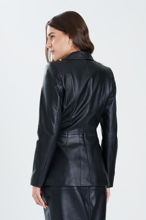 BLAZER EM PELE LEGITIMO
